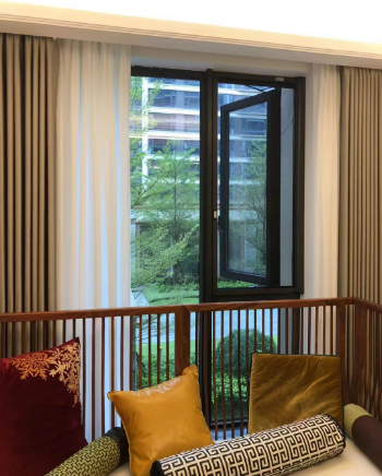 隱形紗窗門(mén)